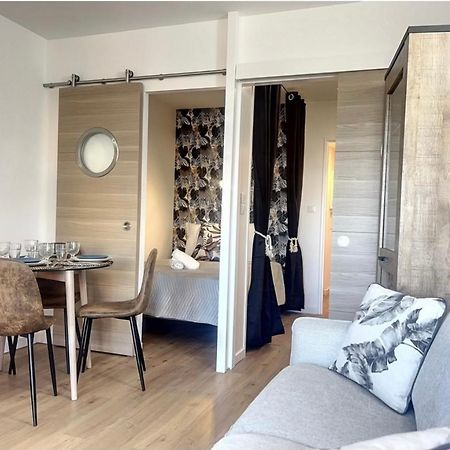 Cap Porquerolles Hotel อิแยร์ ภายนอก รูปภาพ