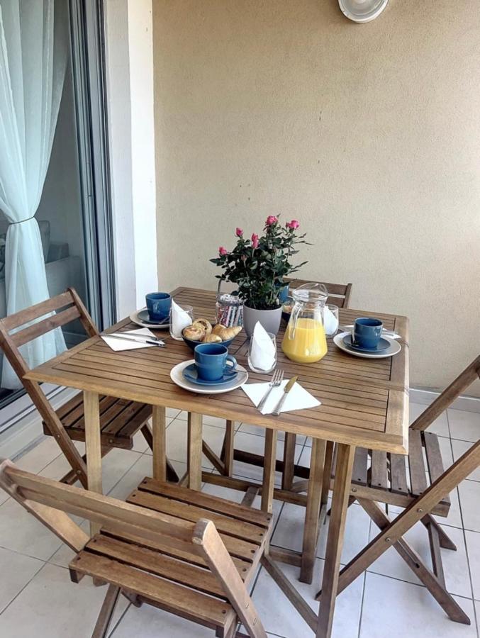 Cap Porquerolles Hotel อิแยร์ ภายนอก รูปภาพ